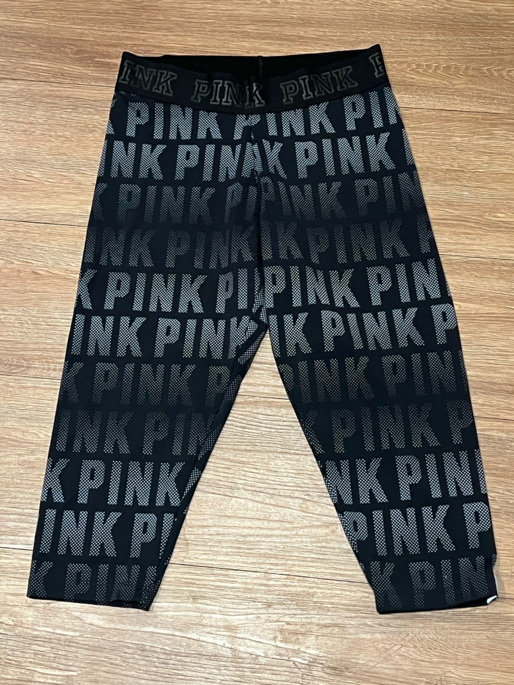 PINK Victoria's Secret Black Logo Repeat Cropped Leggings